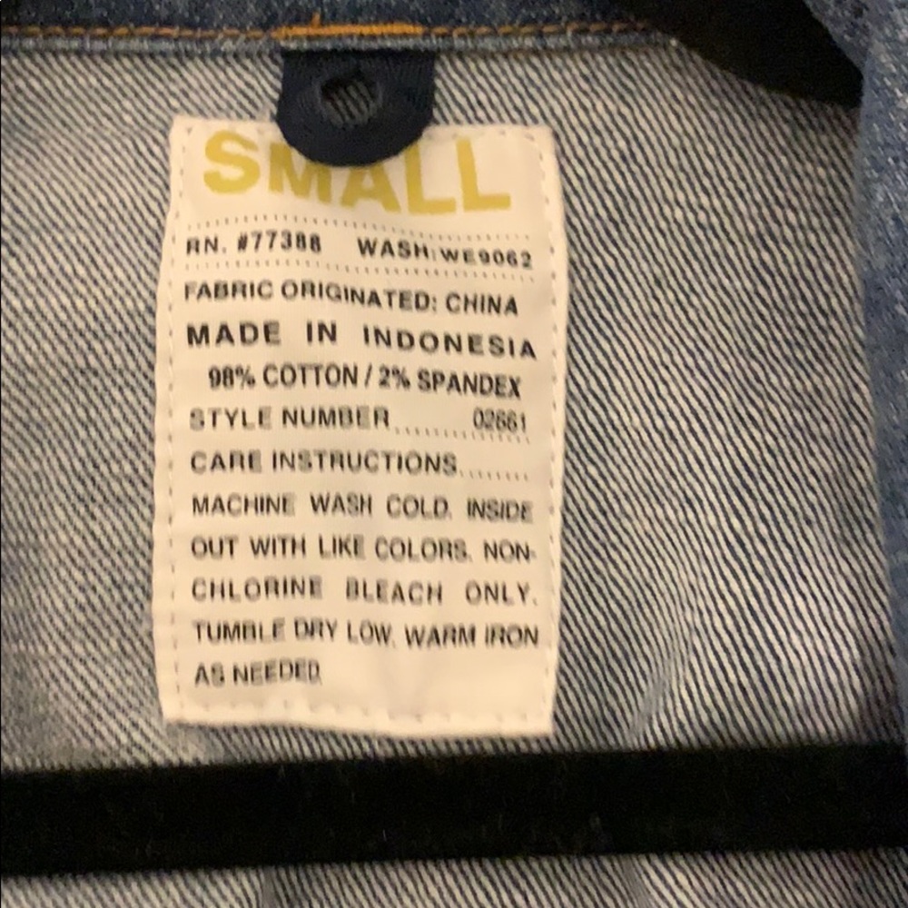 Jean jacket - Picture 3 of 3
